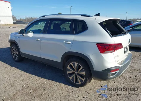 2022 Volkswagen Taos 1.5T Se из США, поврежденный, VIN 3VVPX7B29NM080082